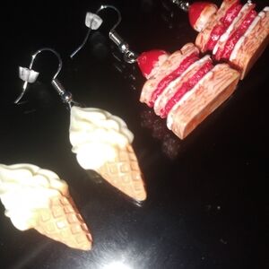 2 pairs of desert earrings